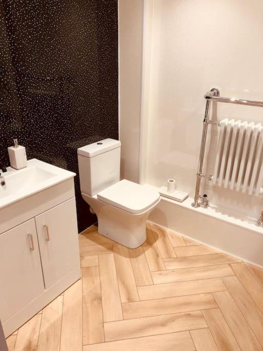 Apartment Superb 2 Bed Flat In - Historic, Location! Margate